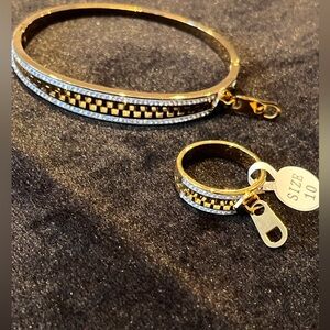 🌙 C1094 - 2 piece Elegant Gold Plated 18K Zipper Bracelet and Ring Set